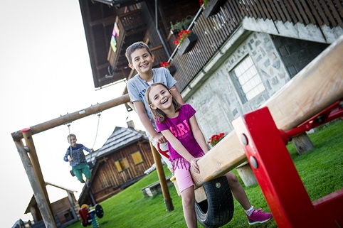 Urlaub mit der Familie auf der Emberger Alm in Sattlegger's Alpenhof